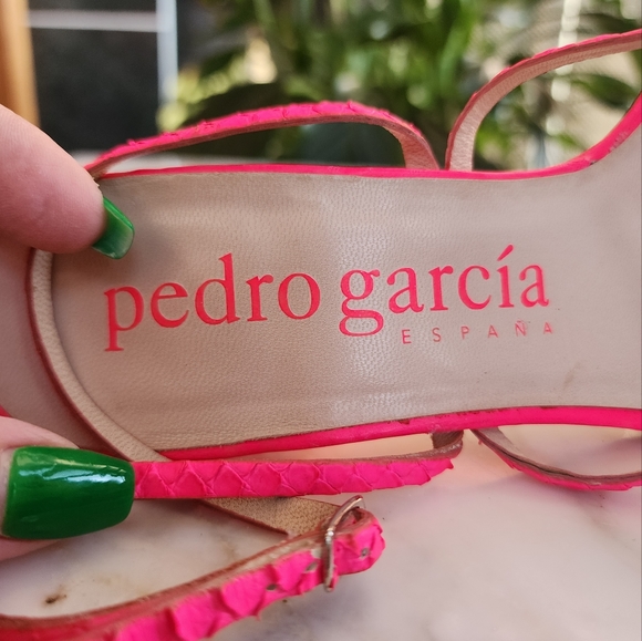Pedro Garcia Bright Pink Strappy Heels, Sz 38 - Picture 2 of 15